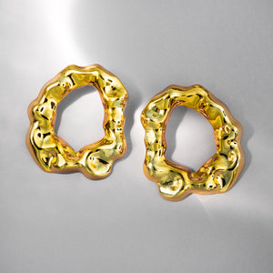 ENNE HAUTE round gold earrings