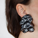 Load image into Gallery viewer, ENNE HAUTE small black earrings
