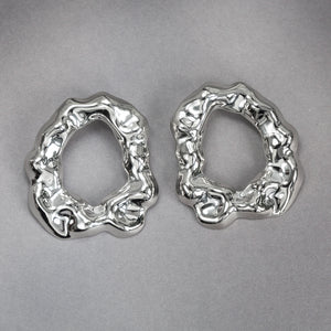 ENNE HAUTE round silver earrings