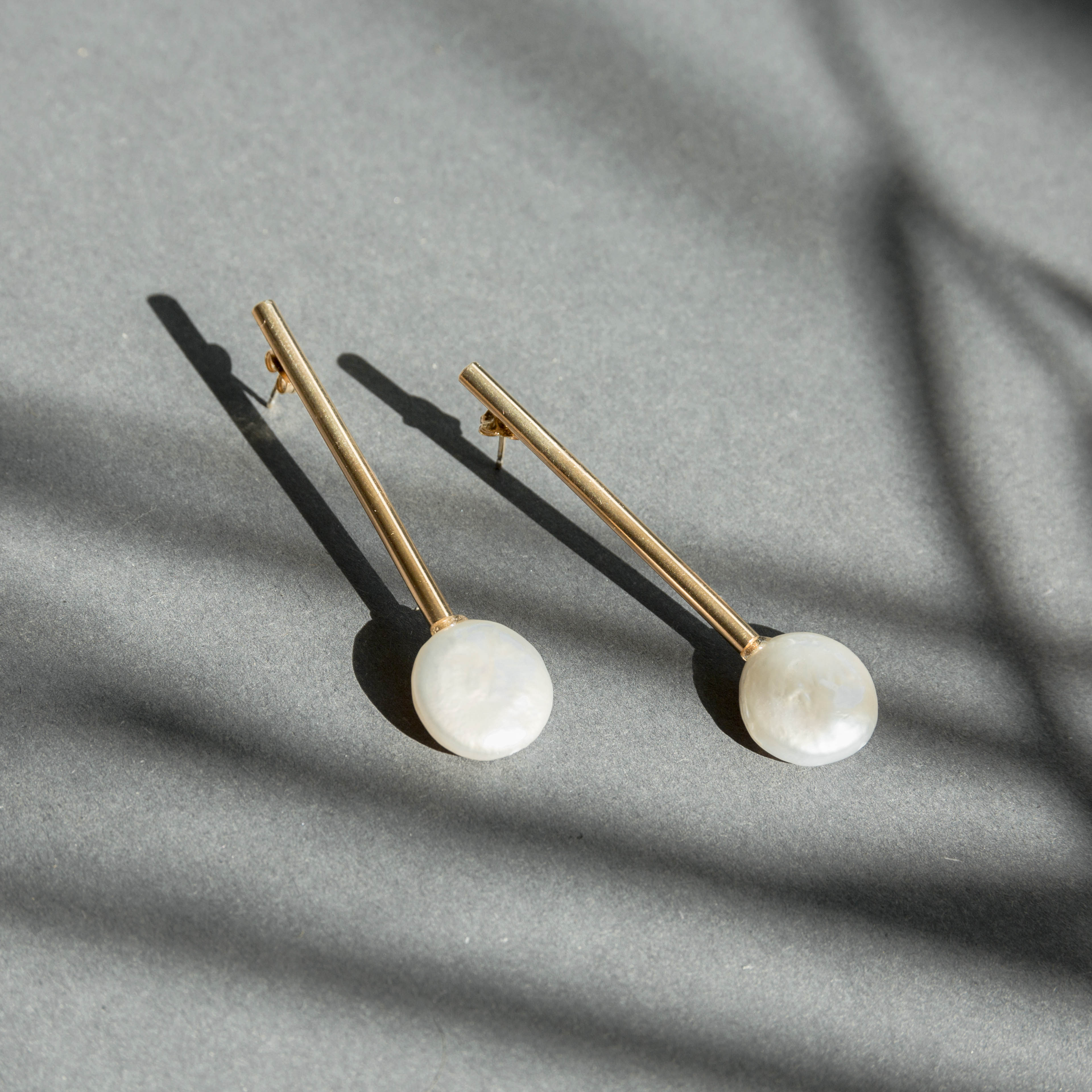 Sigrid Kuusk, Jewellery, golden shine, pearl, Estonian Jewellery. Historie