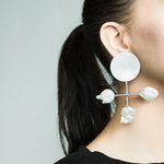 Load image into Gallery viewer, Sigrid Kuusk, Nature Morte, silver, Kesh pearl, shine. Estonian design.
