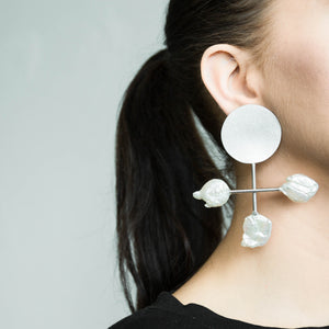 Sigrid Kuusk, Nature Morte, silver, Kesh pearl, shine. Estonian design.