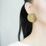 Load image into Gallery viewer, Gold earrings
