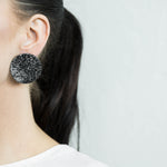 Load image into Gallery viewer, Shade earrings
